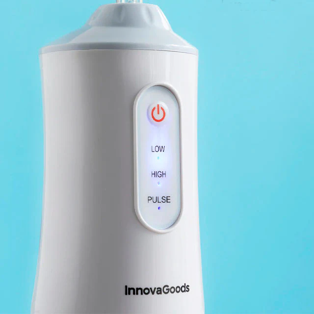 Irrigador Bucal Recargable y Portátil con Cuatro Cabezales - Image 3